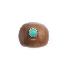 Ring L in light horn set in...