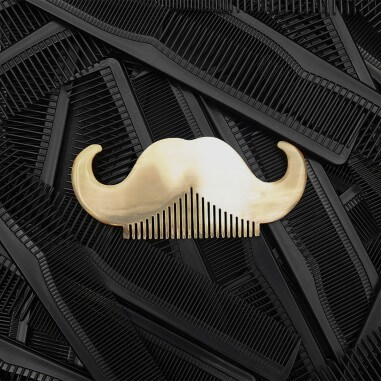 Moustache Crocs - Peigne en corne