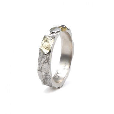 Two-tone wedding band with diamond -...