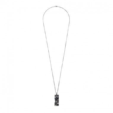 Photo sur fond blanc du collier diamant homme modèle A76-L finition vieillie vue de dessus.