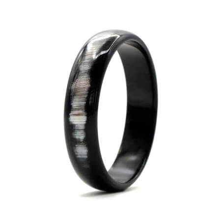 Photo sur fond blanc jonc en corne foncée 15 mm vue de trois quart.