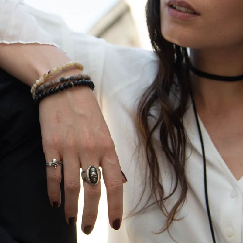 Skull thin signet ring - S