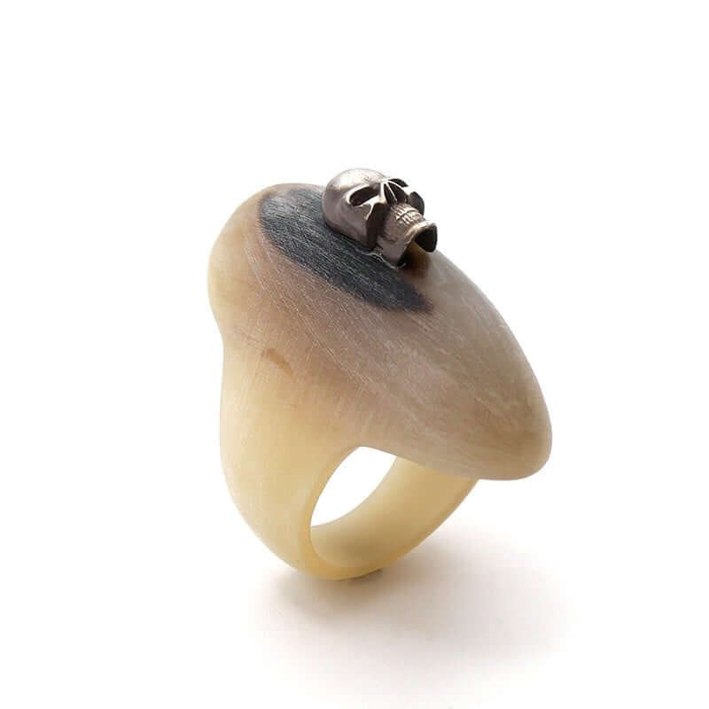 Bague en corne tête de mort-L