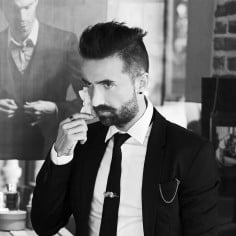 Bow Tie - Horn comb 2