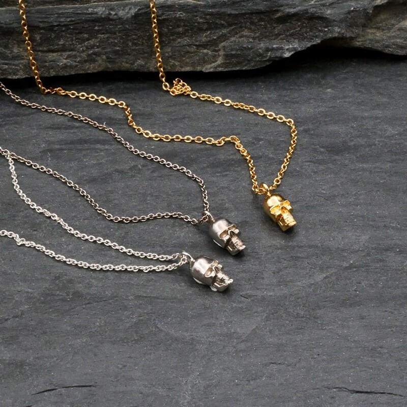Silver skull necklace - S