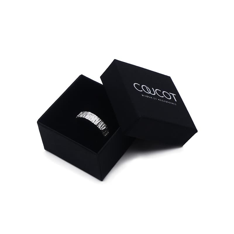 Hyper-IO-L men's wedding ring