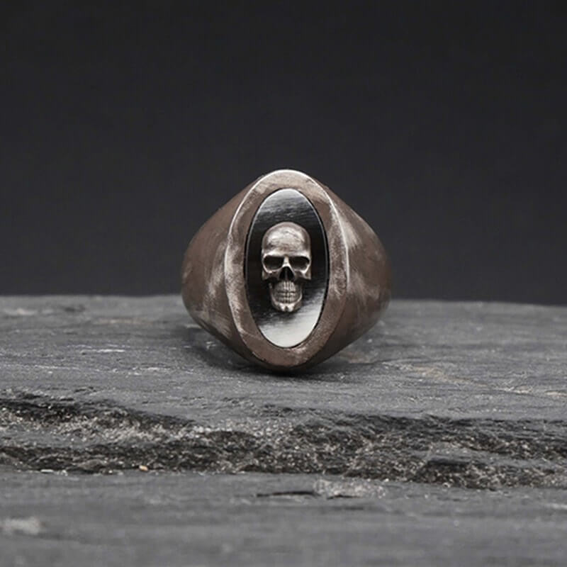 Skull thin signet ring - S