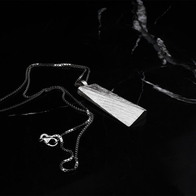 Tungst-N-L silver necklace