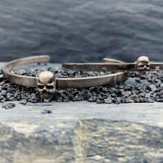 Silver Skull Cuff - L 2