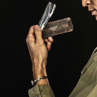 Adjustable silver bangle skull...